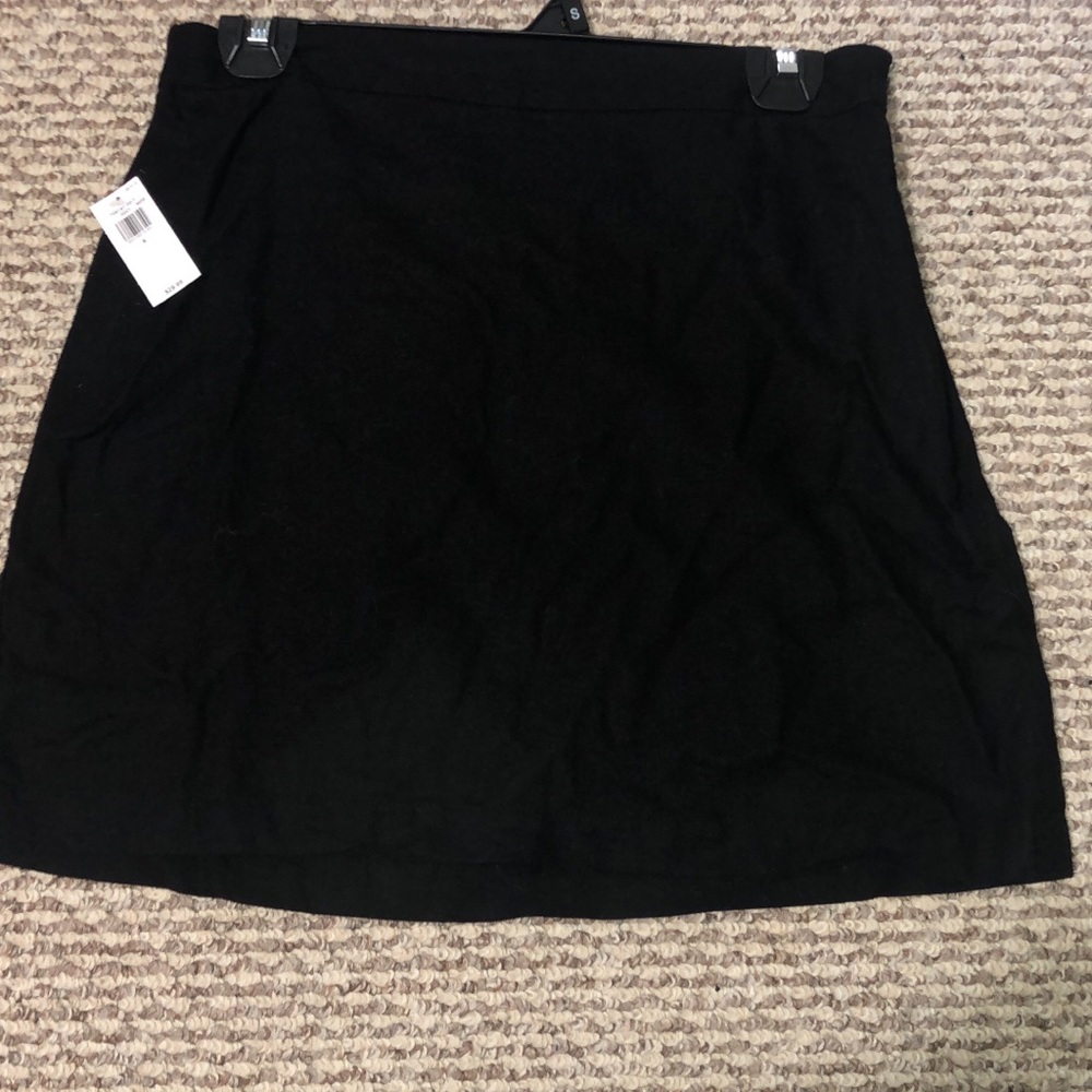 Old Navy Women's Black linen skirt